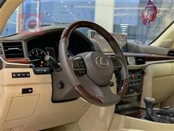 لێکزس LX
